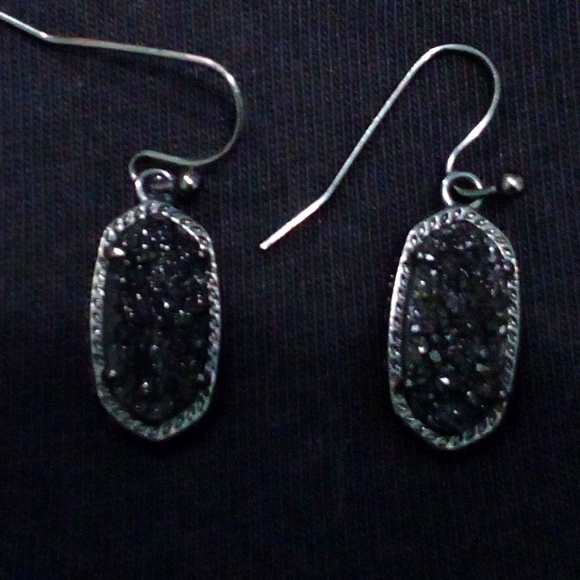 Kendra Scott earrings - Picture 1 of 1